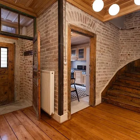 Historic Private House Terrace Ac In Balat