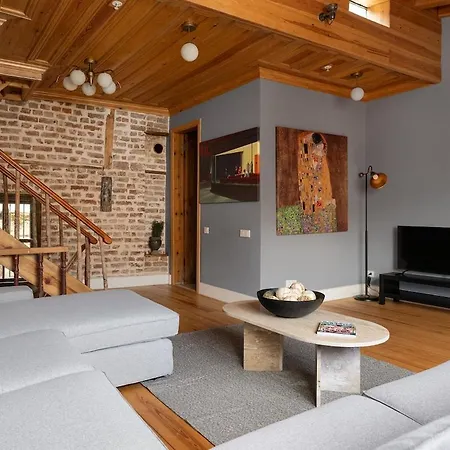 Historic Private House Terrace Ac In Balat Istanbul