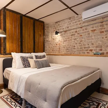 Historic Private House Terrace Ac In Balat Istanbul